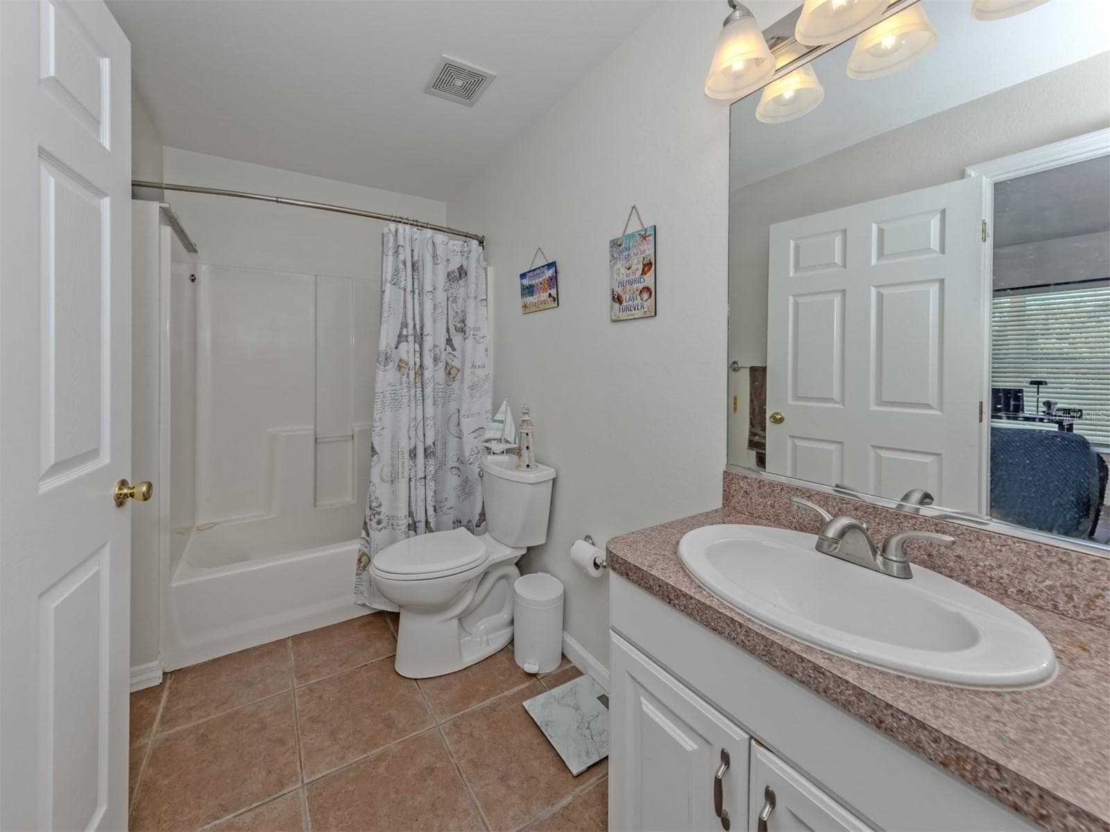 Unit B - Primary Bathroom - 9458 ANITA AVE #B, ENGLEWOOD