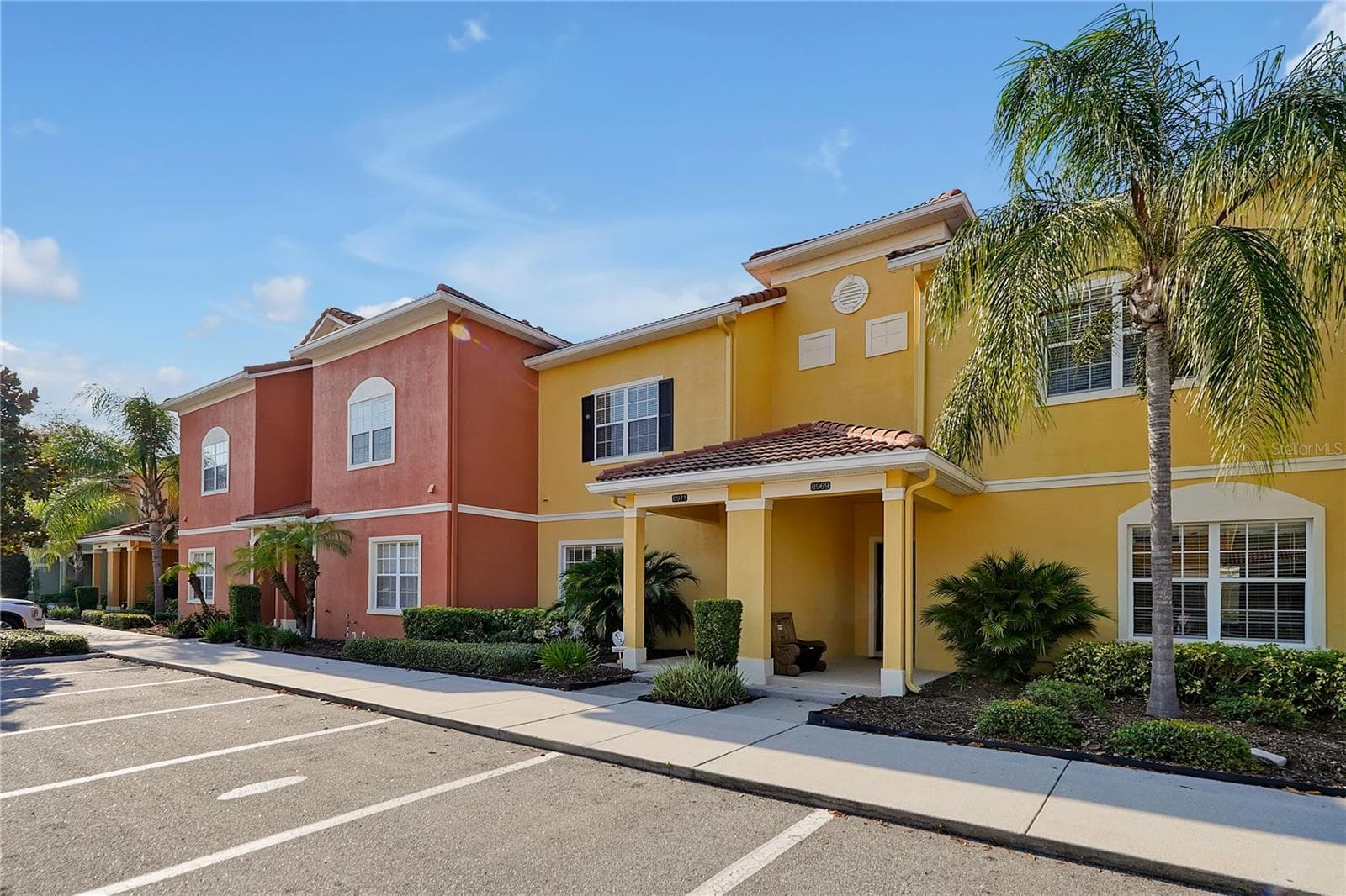 Townhouse at 8971 COCO PALM RD, KISSIMMEE, photo 2 of 99
