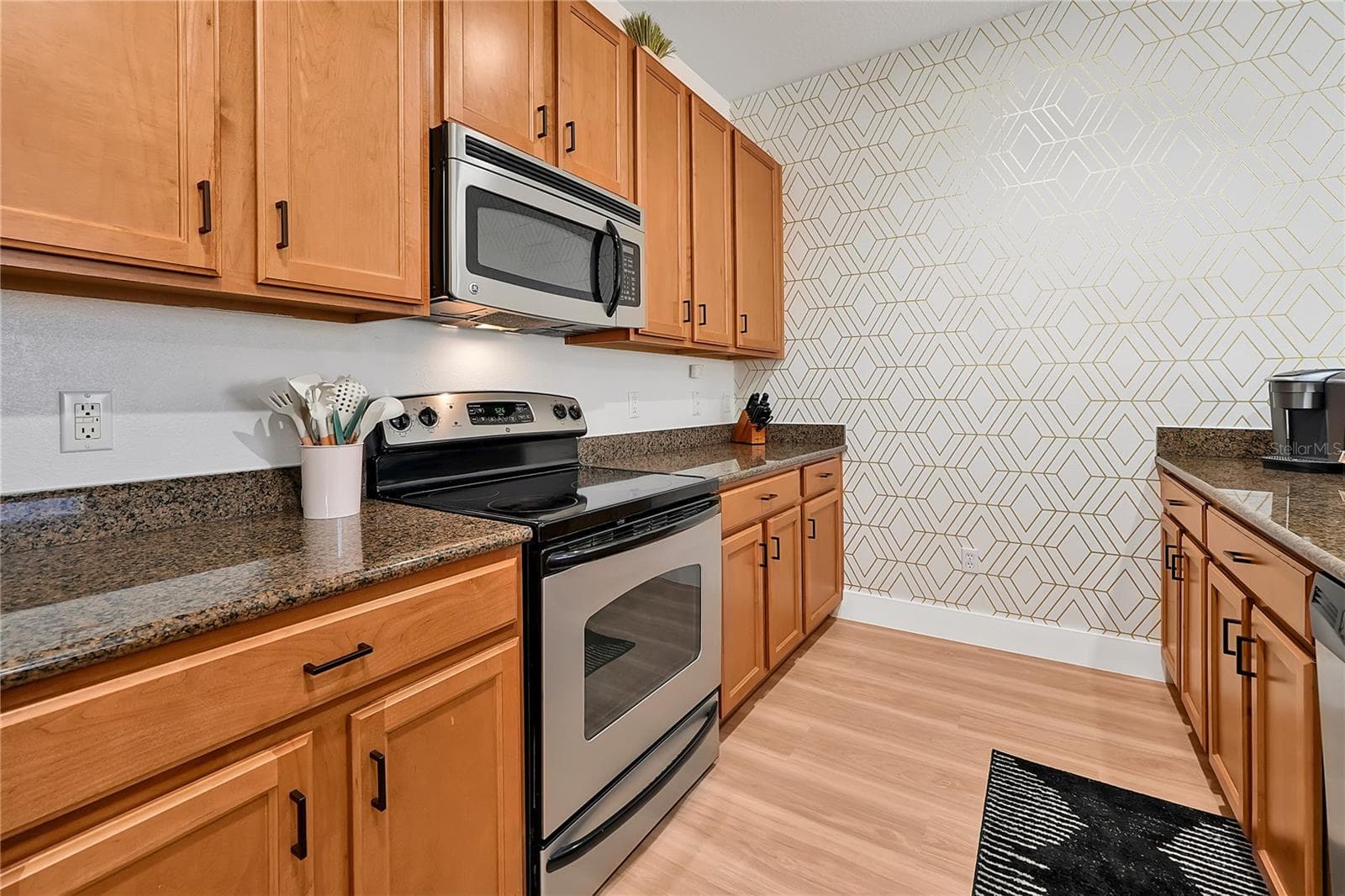 Townhouse at 8971 COCO PALM RD, KISSIMMEE, photo 16 of 99