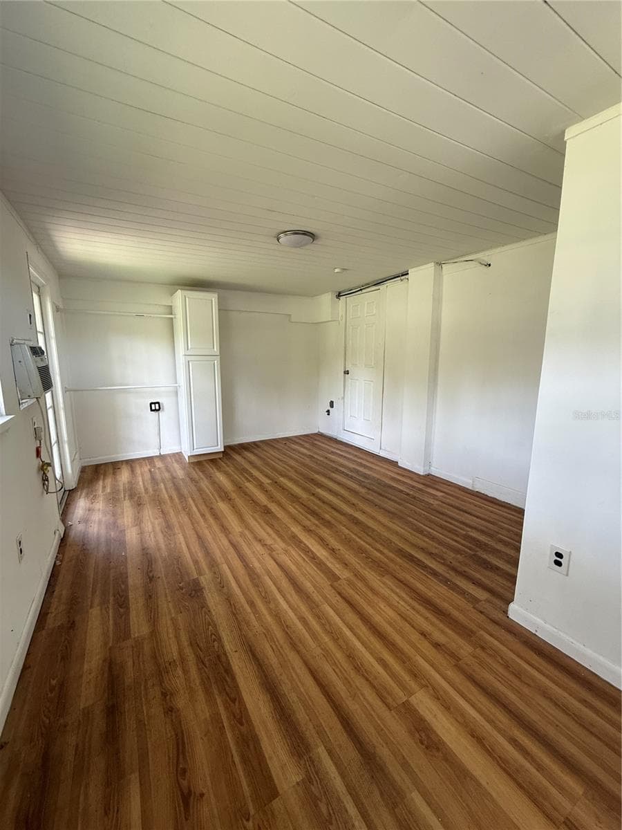 Single Family Residence at 3006 N ORIENTE AVE, SARASOTA, photo 7 of 16