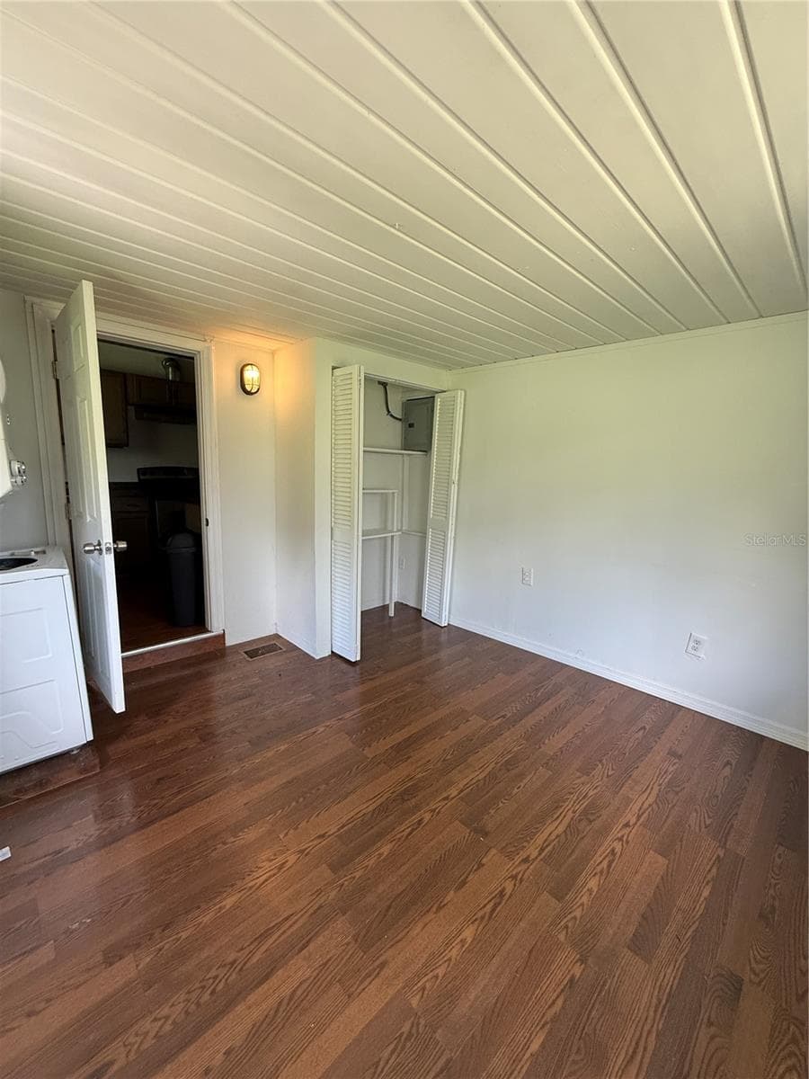 Single Family Residence at 3006 N ORIENTE AVE, SARASOTA, photo 11 of 16