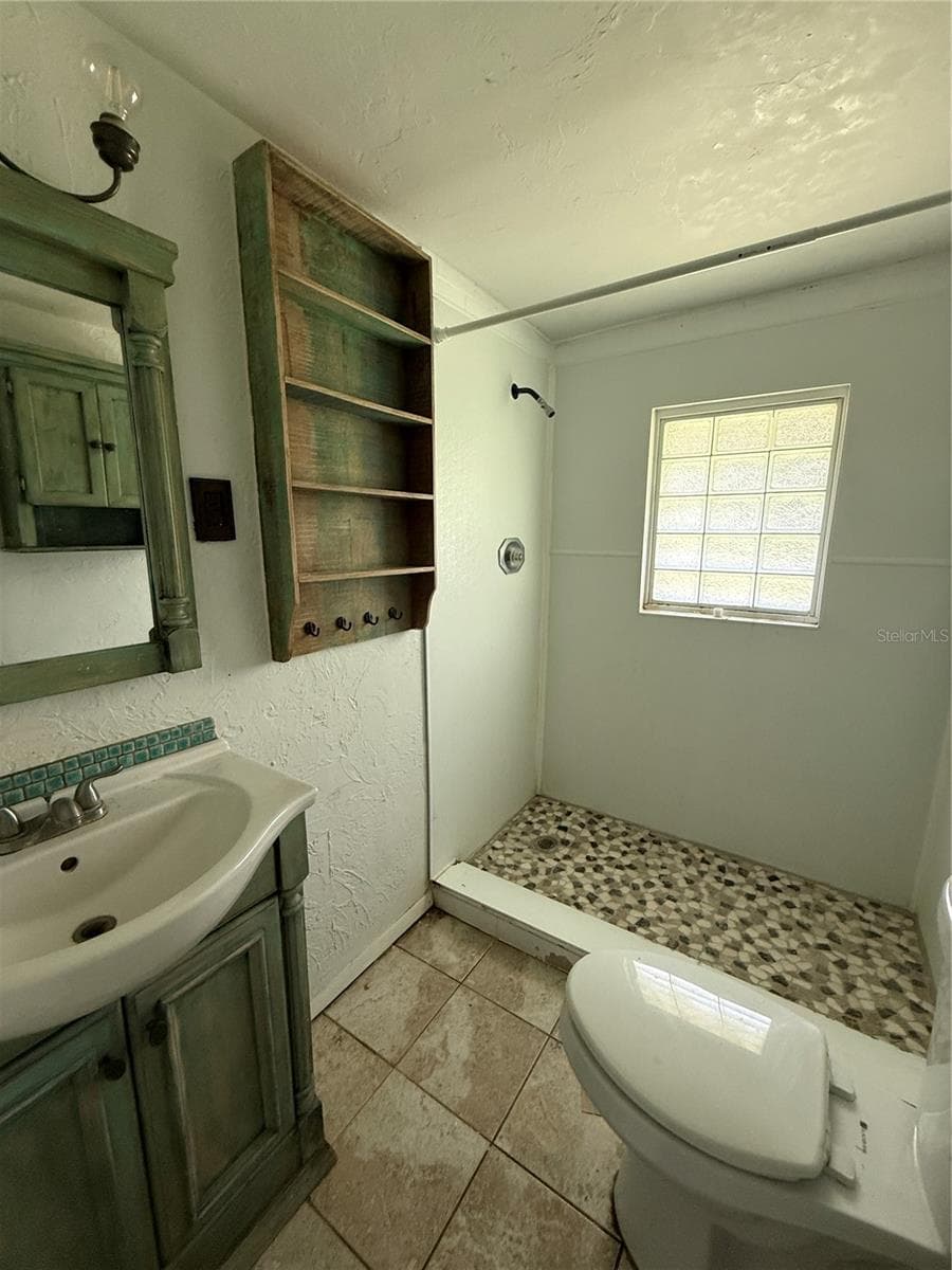Single Family Residence at 3006 N ORIENTE AVE, SARASOTA, photo 12 of 16