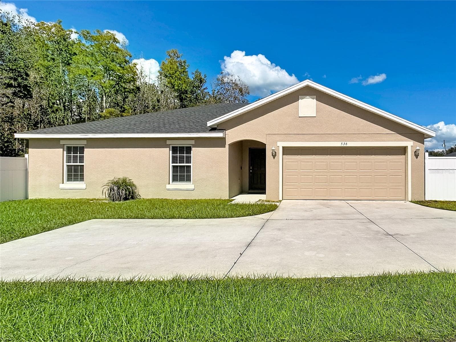 536 BRISTOL CIR