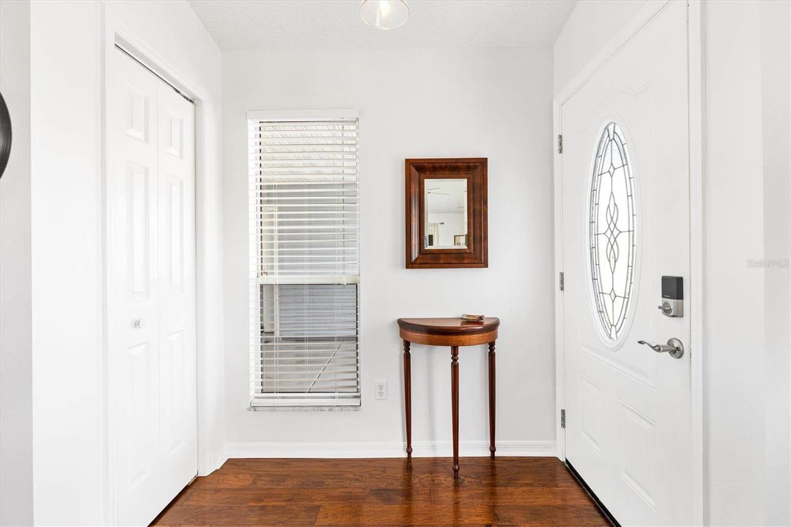 Interior Entry - 406 DEL MAR DR, LADY LAKE