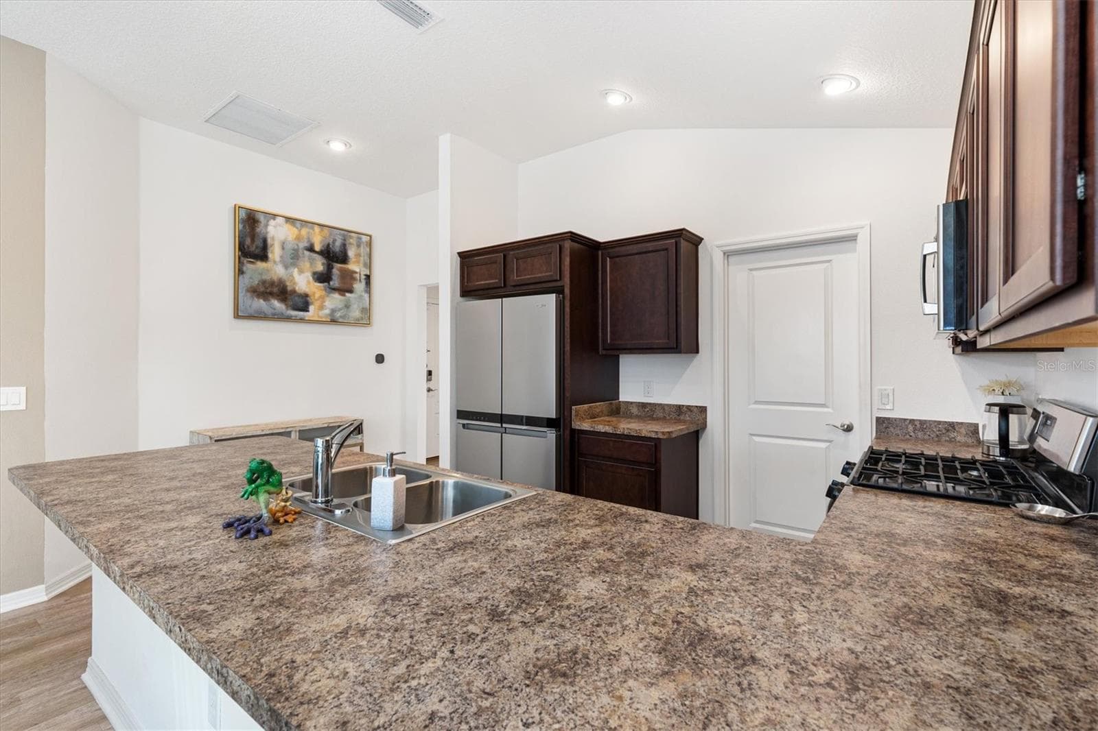 Kitchen - 6094 RODRIGUEZ LN, THE VILLAGES