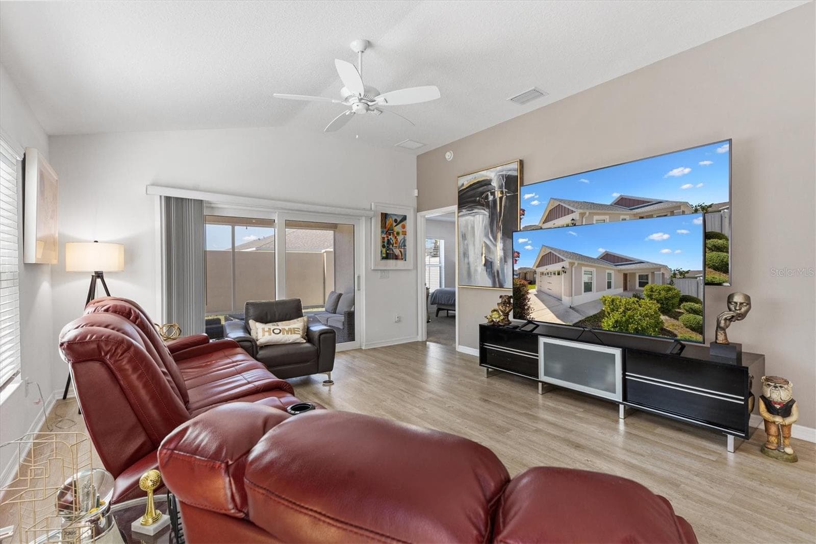 Living Room - 6094 RODRIGUEZ LN, THE VILLAGES