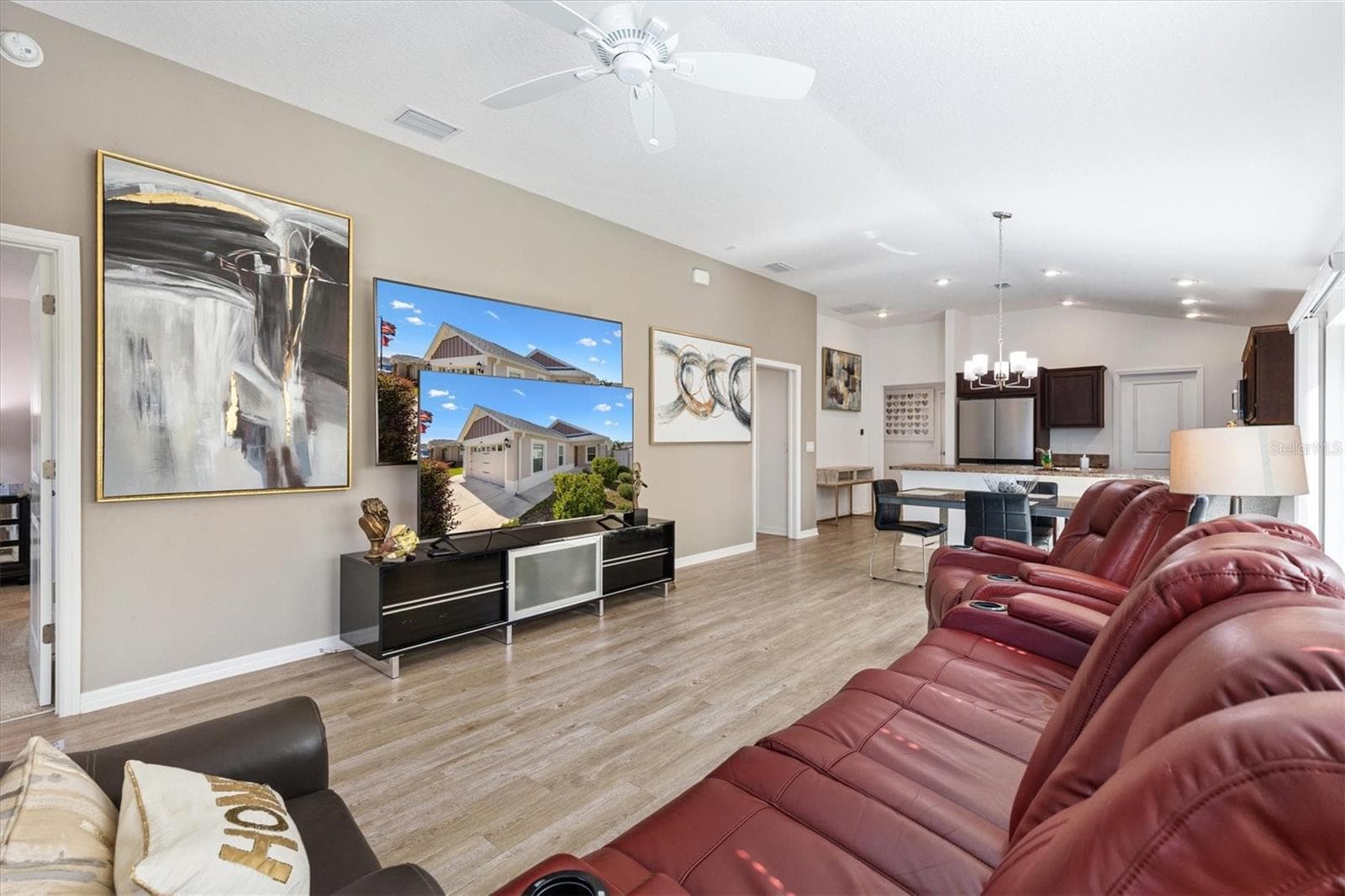 Living Room - 6094 RODRIGUEZ LN, THE VILLAGES