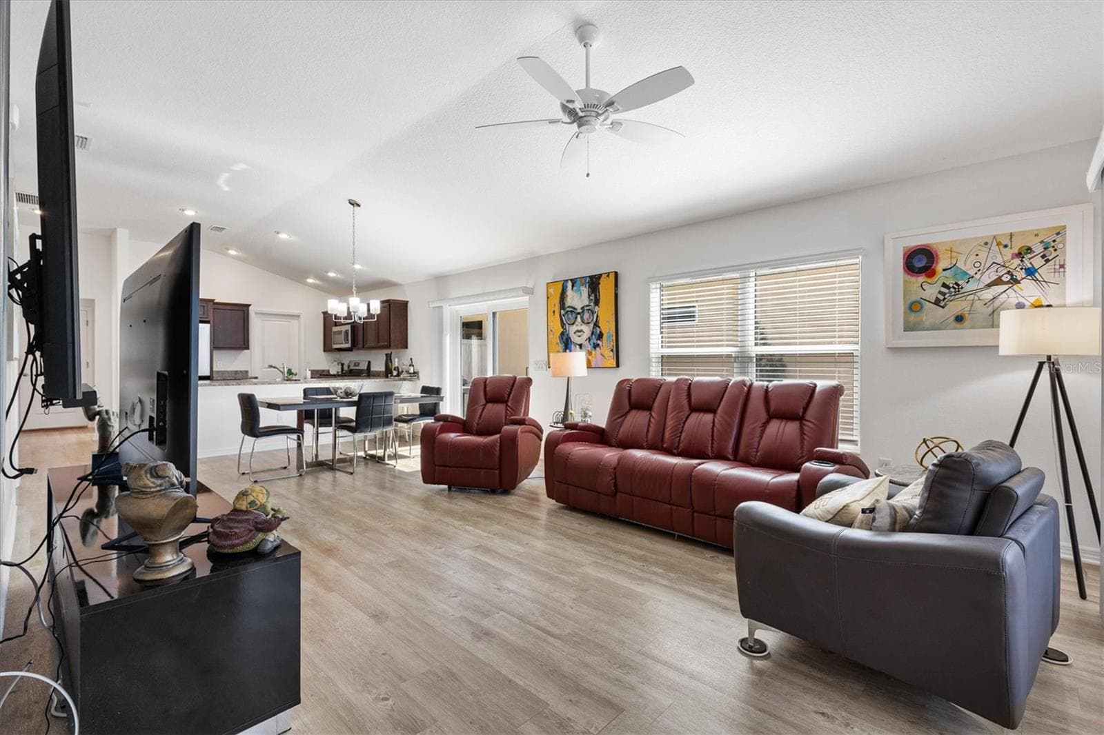 Villa at 6094 RODRIGUEZ LN, THE VILLAGES, photo 17 of 38