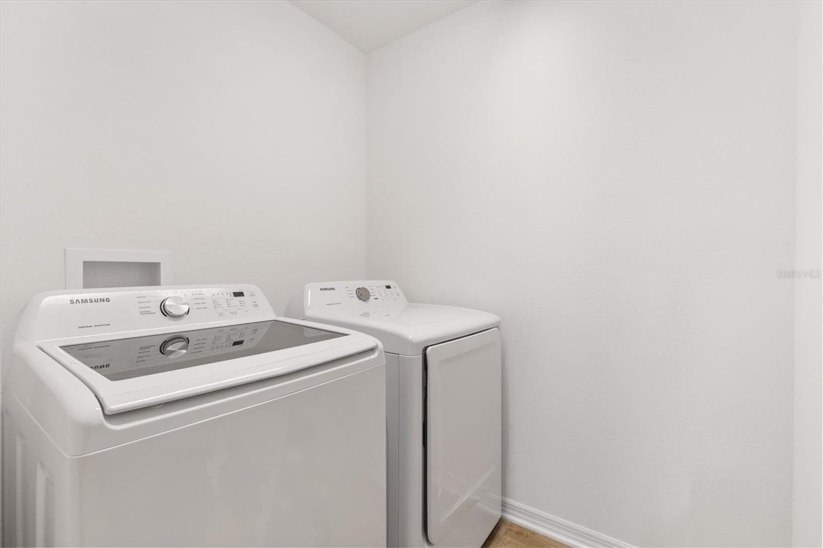 Laundry Room - 6094 RODRIGUEZ LN, THE VILLAGES