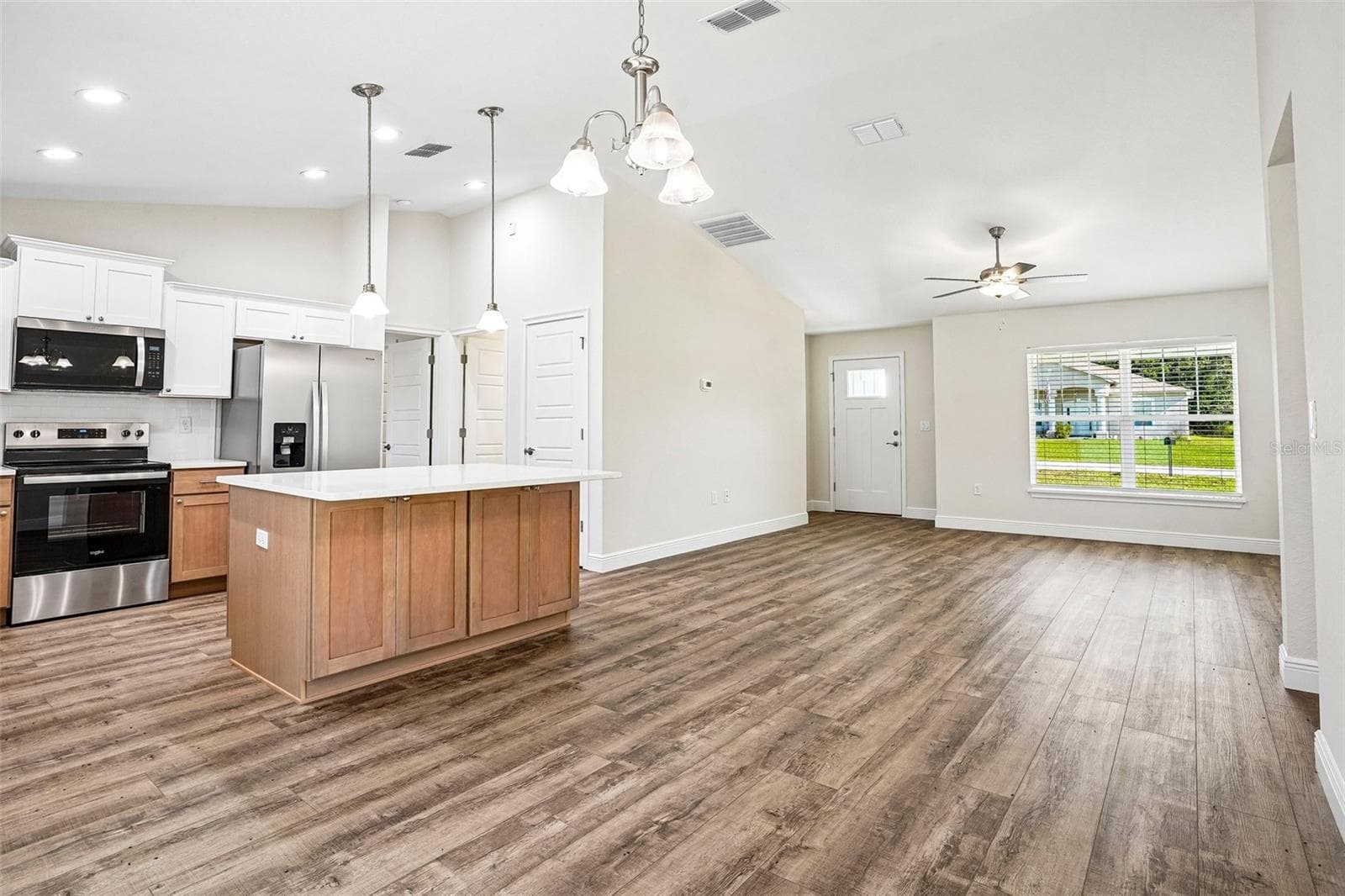 Single Family Residence at 8 HEMLOCK LOOP CRSE, OCALA, photo 12 of 53