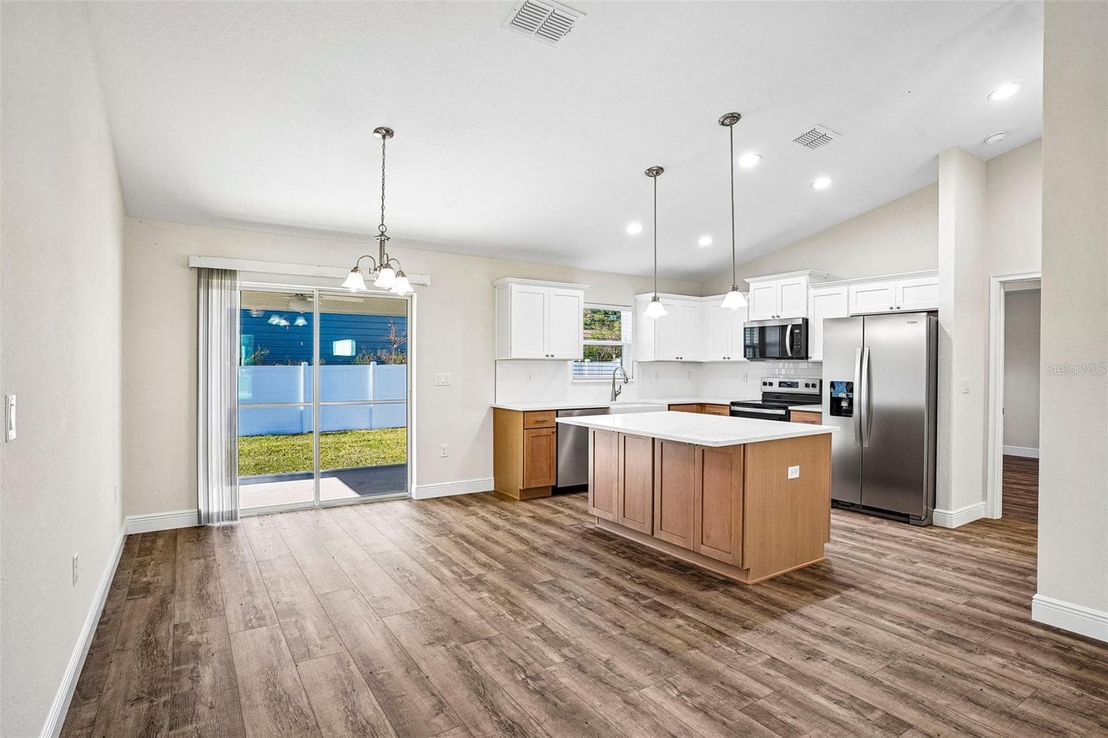 Single Family Residence at 8 HEMLOCK LOOP CRSE, OCALA, photo 13 of 53