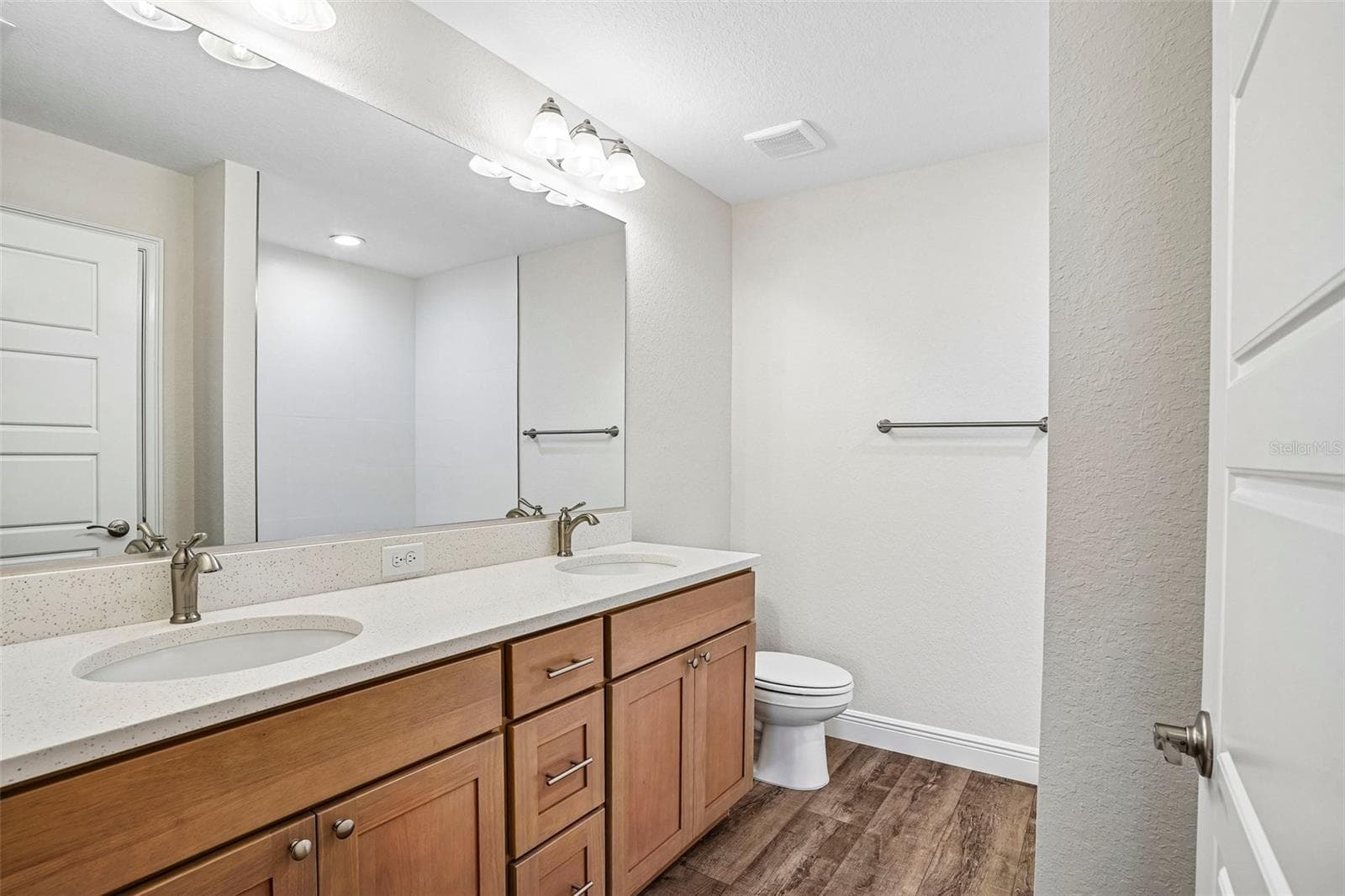 Single Family Residence at 8 HEMLOCK LOOP CRSE, OCALA, photo 25 of 53