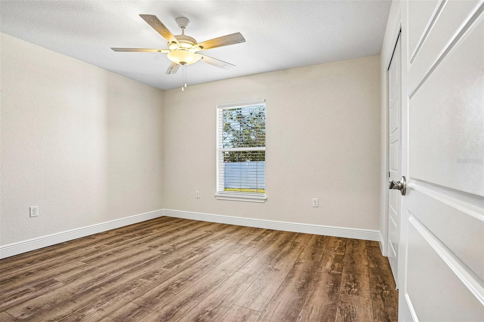 Single Family Residence at 8 HEMLOCK LOOP CRSE, OCALA, photo 28 of 53