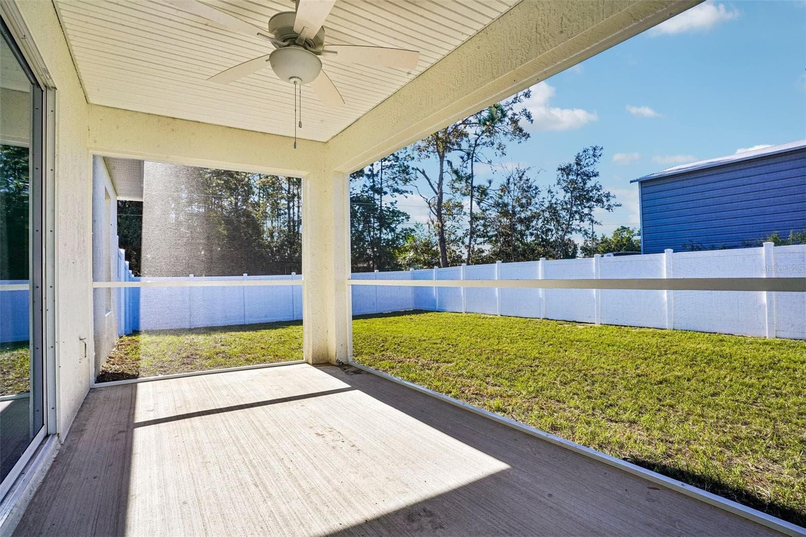 Single Family Residence at 8 HEMLOCK LOOP CRSE, OCALA, photo 35 of 53
