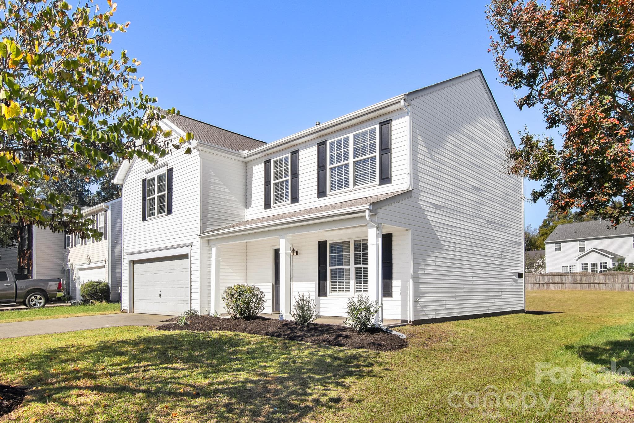 Single Family Residence at 2303 Highland Park Drive, Charlotte, photo 2 of 48