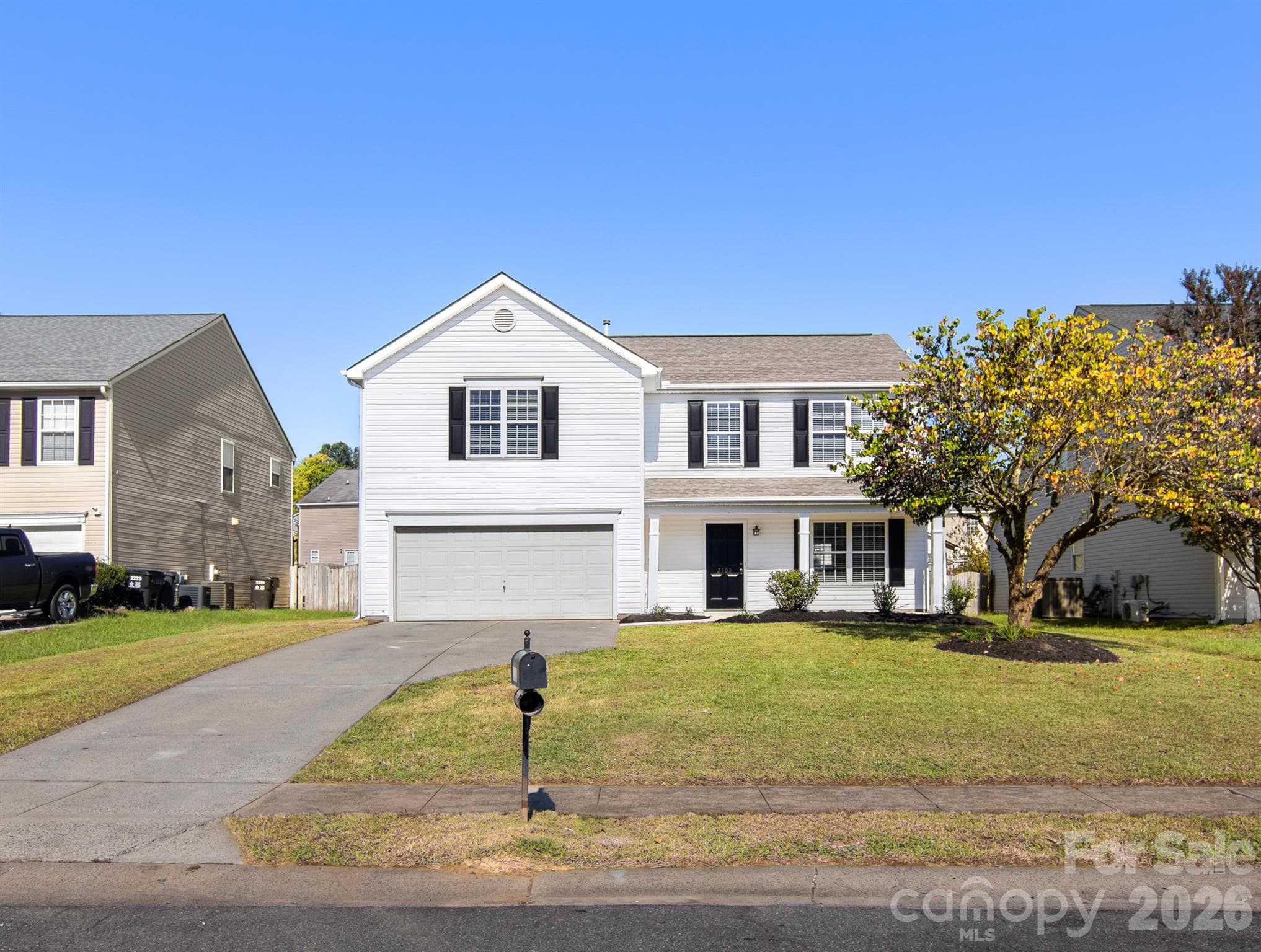 Single Family Residence at 2303 Highland Park Drive, Charlotte, photo 3 of 48