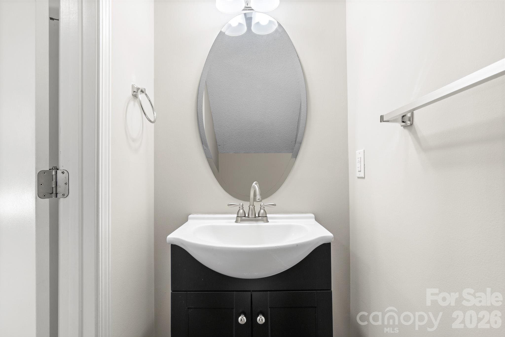 Single Family Residence at 2303 Highland Park Drive, Charlotte, photo 6 of 48
