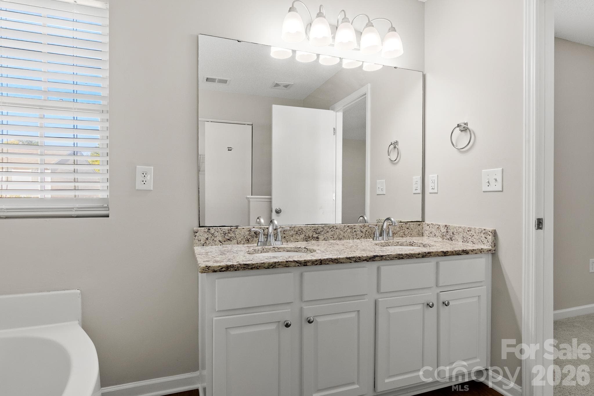 Single Family Residence at 2303 Highland Park Drive, Charlotte, photo 31 of 48