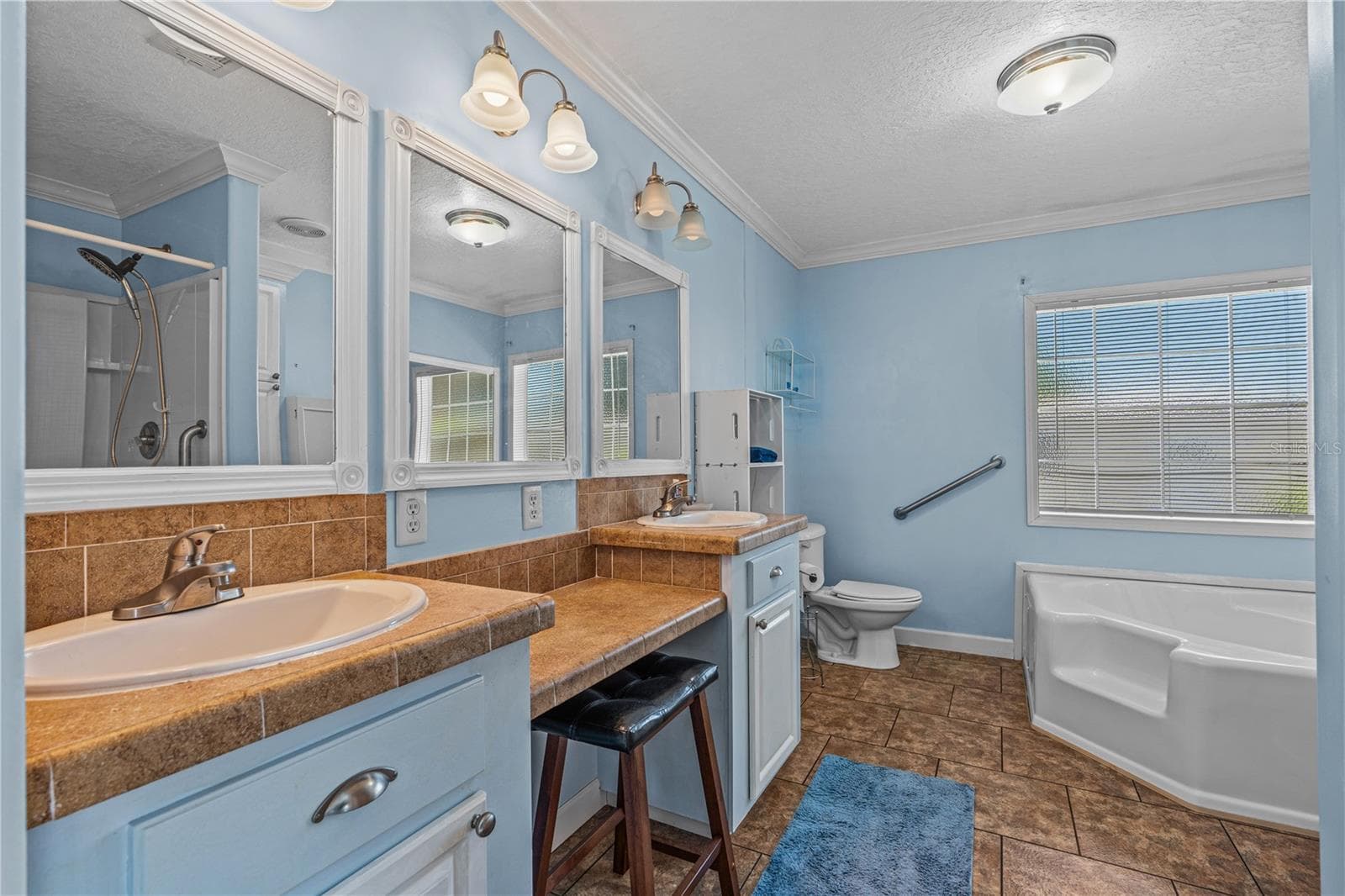 Manufactured Home at 120 ASH ST, EDGEWATER, photo 23 of 53