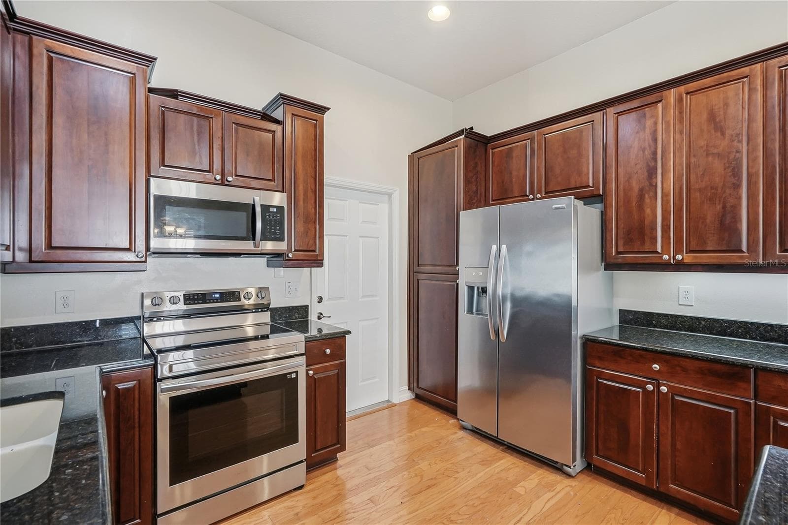 Townhouse at THE BORGHESE VILLAS AT WESTSHO, TAMPA, photo 14 of 42