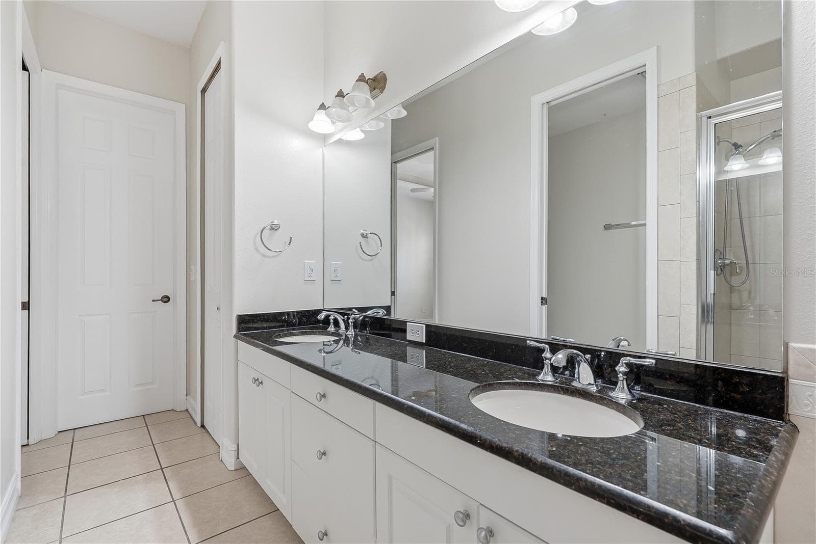 Townhouse at THE BORGHESE VILLAS AT WESTSHO, TAMPA, photo 24 of 42