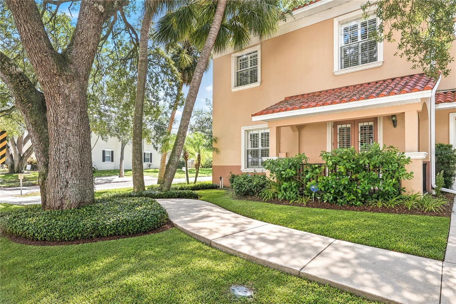 Townhouse at THE BORGHESE VILLAS AT WESTSHO, TAMPA, photo 36 of 42