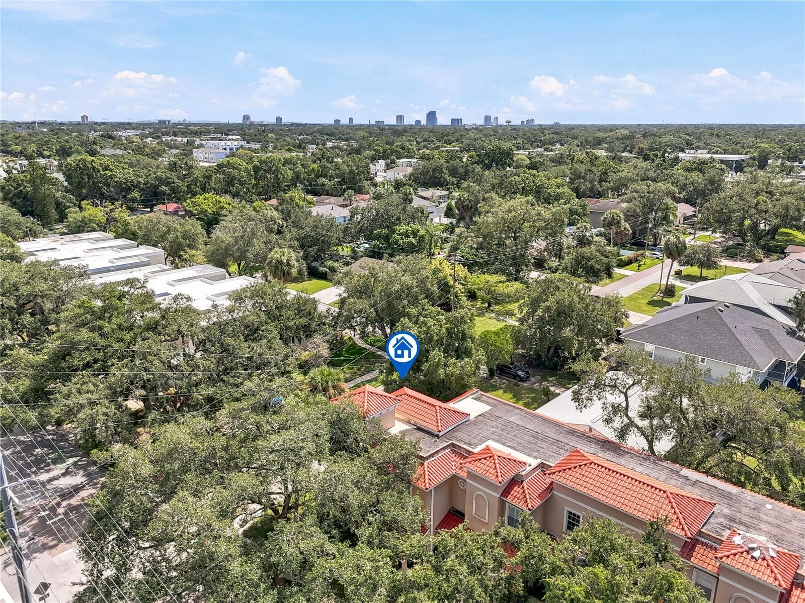 Townhouse at THE BORGHESE VILLAS AT WESTSHO, TAMPA, photo 41 of 42