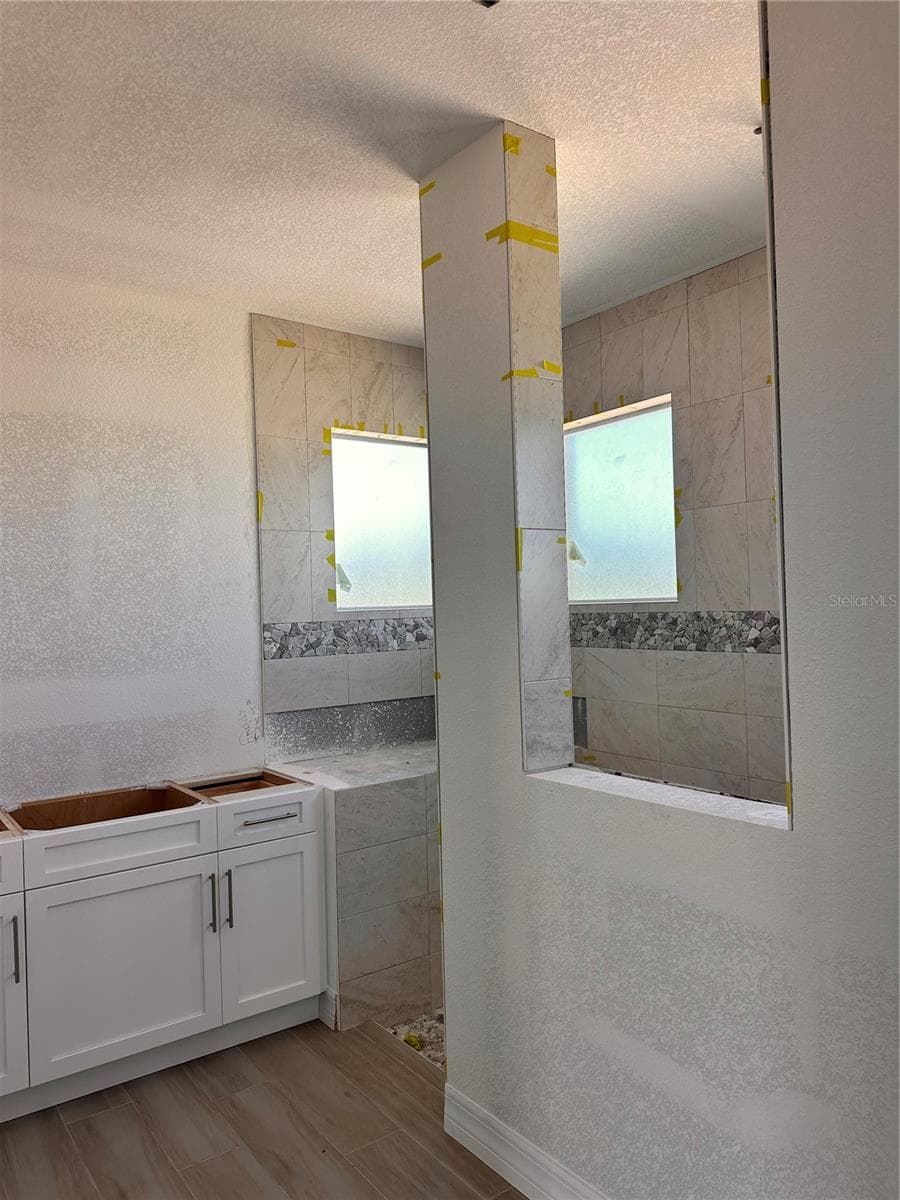 Single Family Residence at 15708 AUTRY CIR, PORT CHARLOTTE, photo 7 of 27