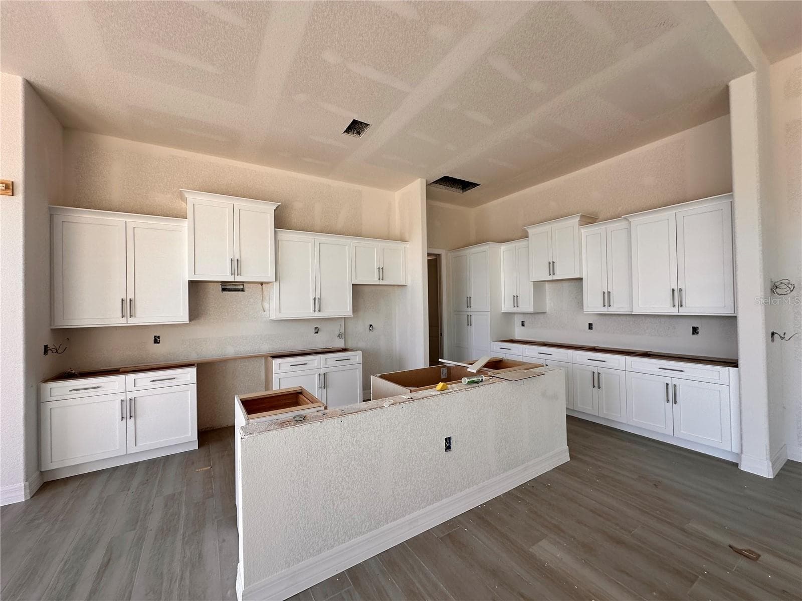 Single Family Residence at 15708 AUTRY CIR, PORT CHARLOTTE, photo 13 of 27