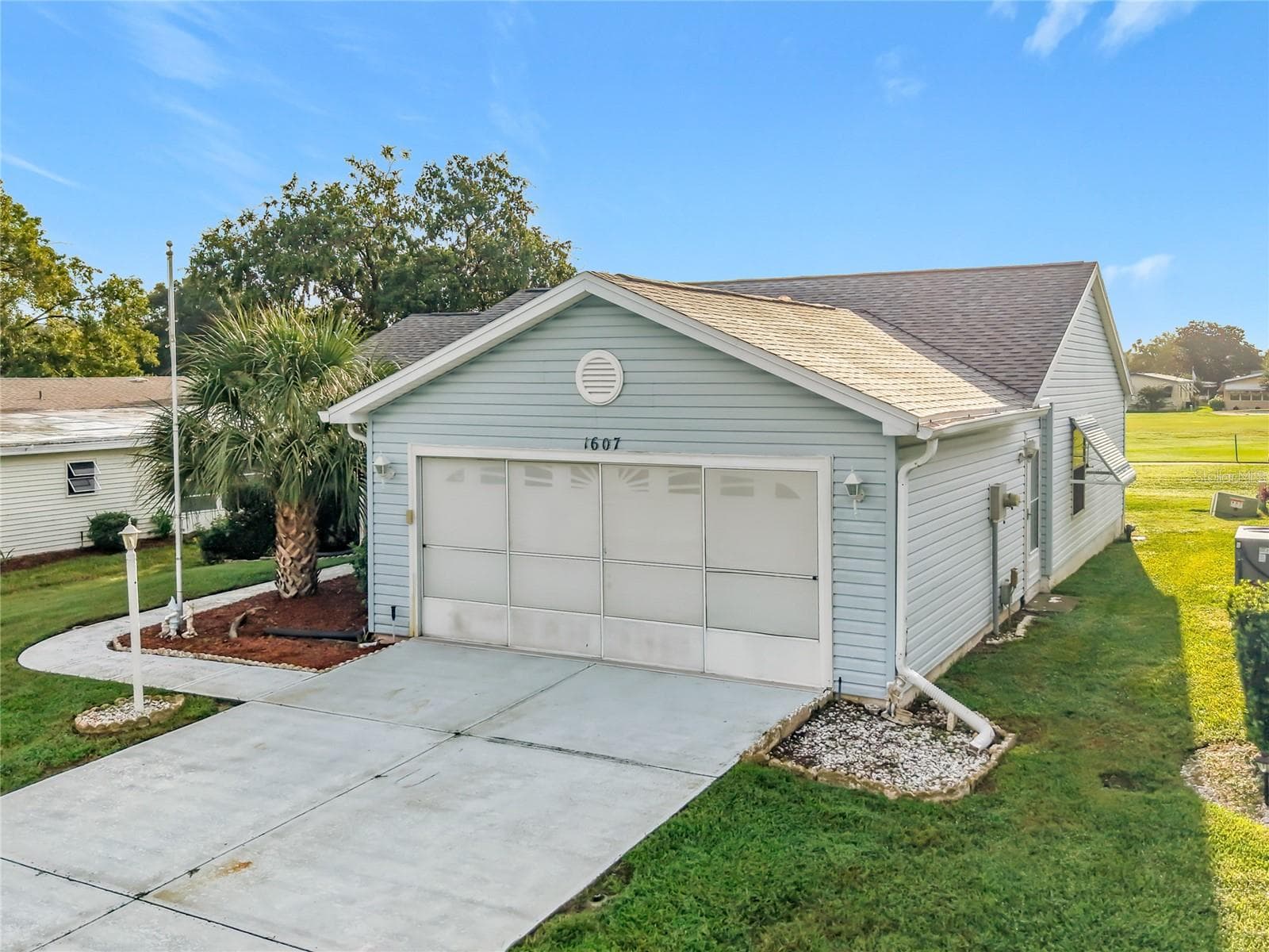 Single Family Residence at 1607 COG HILL DR, LADY LAKE, photo 3 of 37