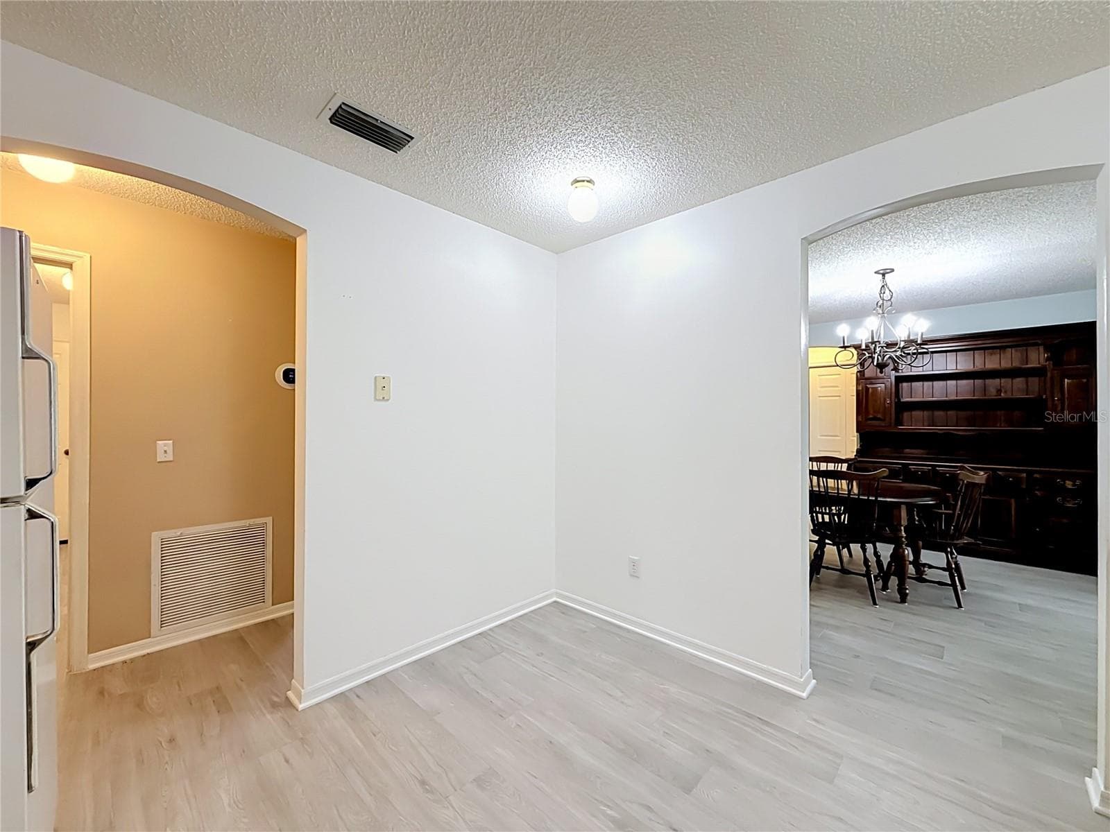 Single Family Residence at 1607 COG HILL DR, LADY LAKE, photo 4 of 37
