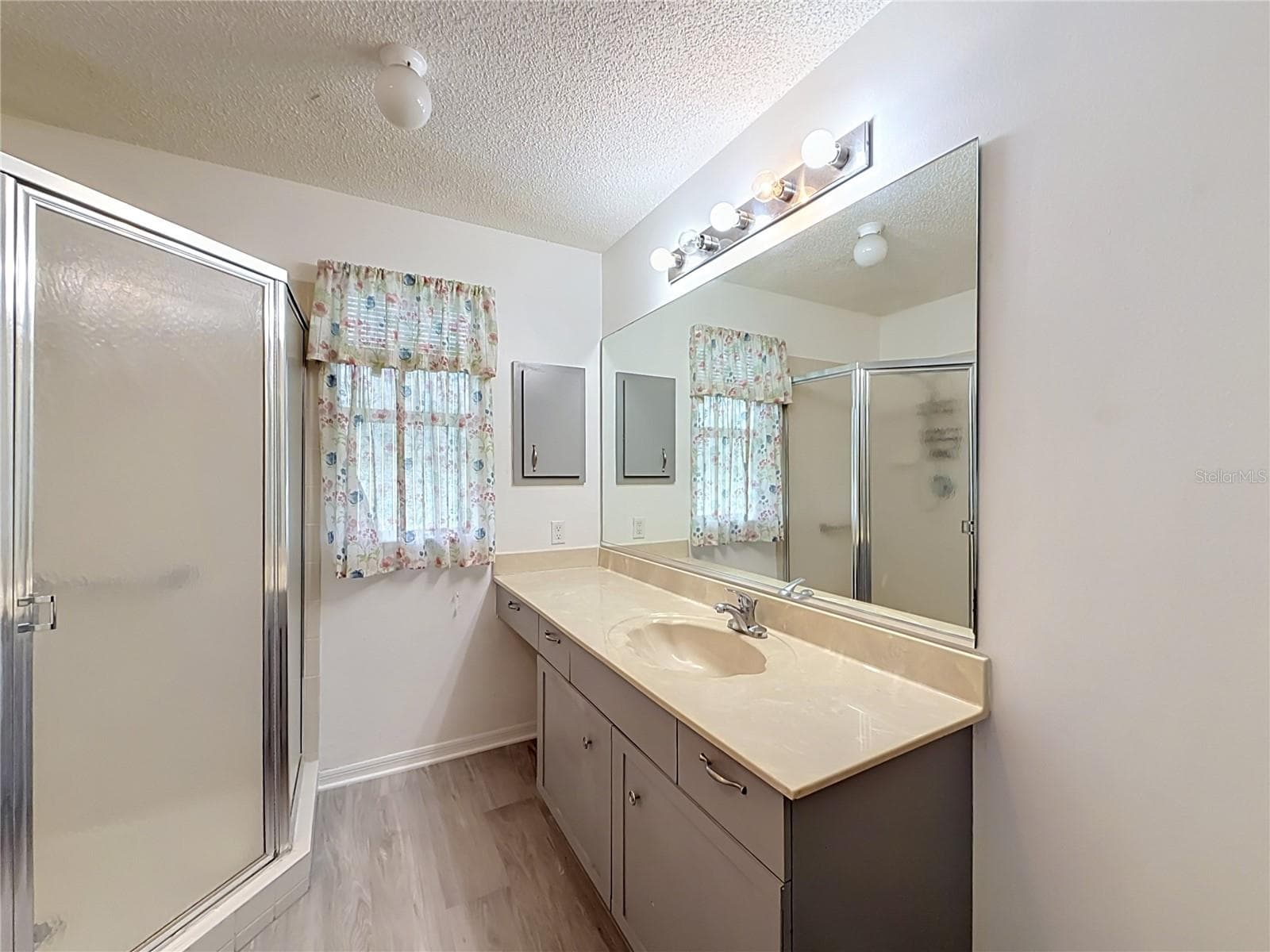 Single Family Residence at 1607 COG HILL DR, LADY LAKE, photo 10 of 37