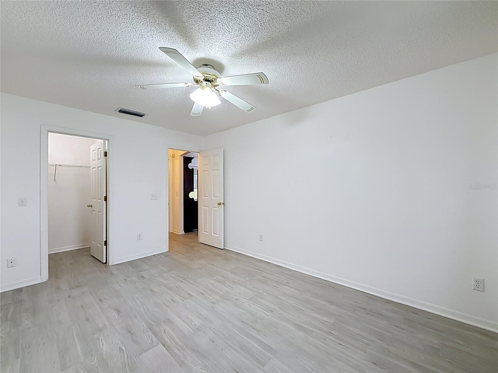Single Family Residence at 1607 COG HILL DR, LADY LAKE, photo 19 of 37