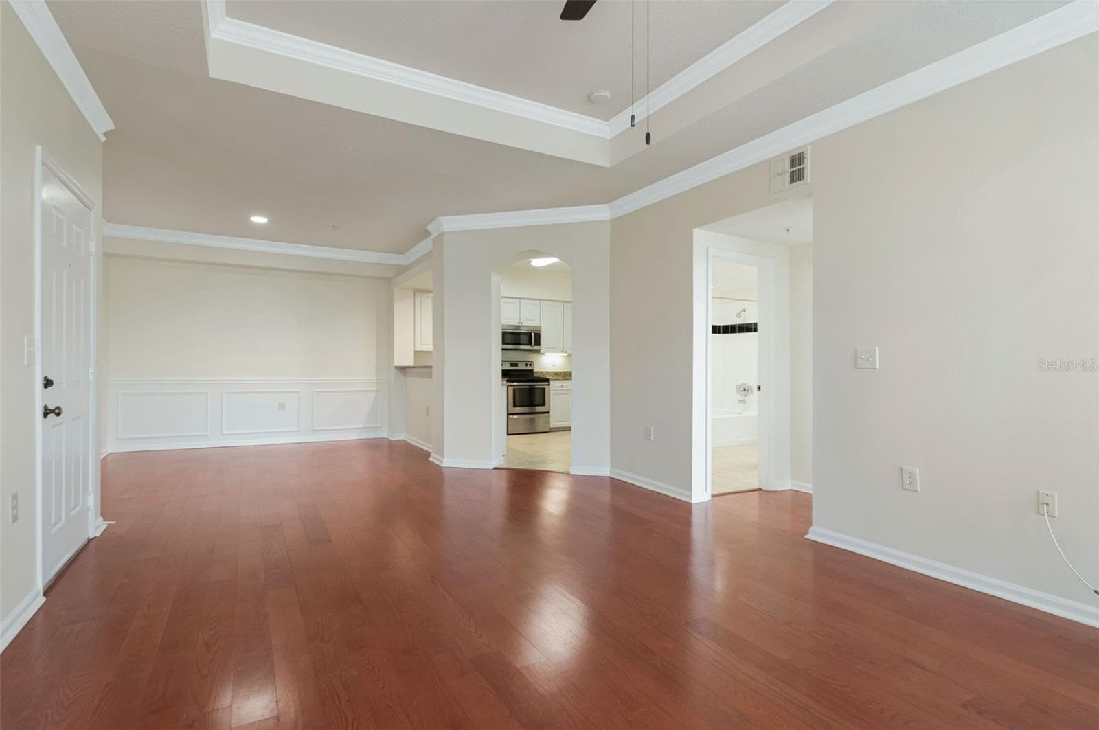 View Living Room to Dining and Kitchen - 4309 BAY CLUB CIR #4309, TAMPA
