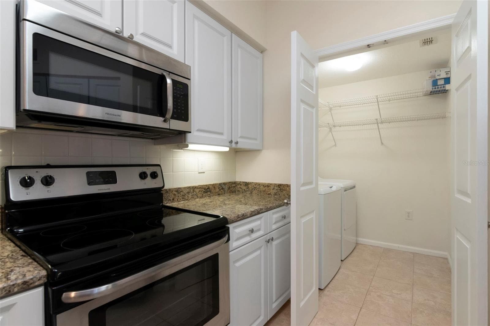 Kitchen to Laundry Room - 4309 BAY CLUB CIR #4309, TAMPA