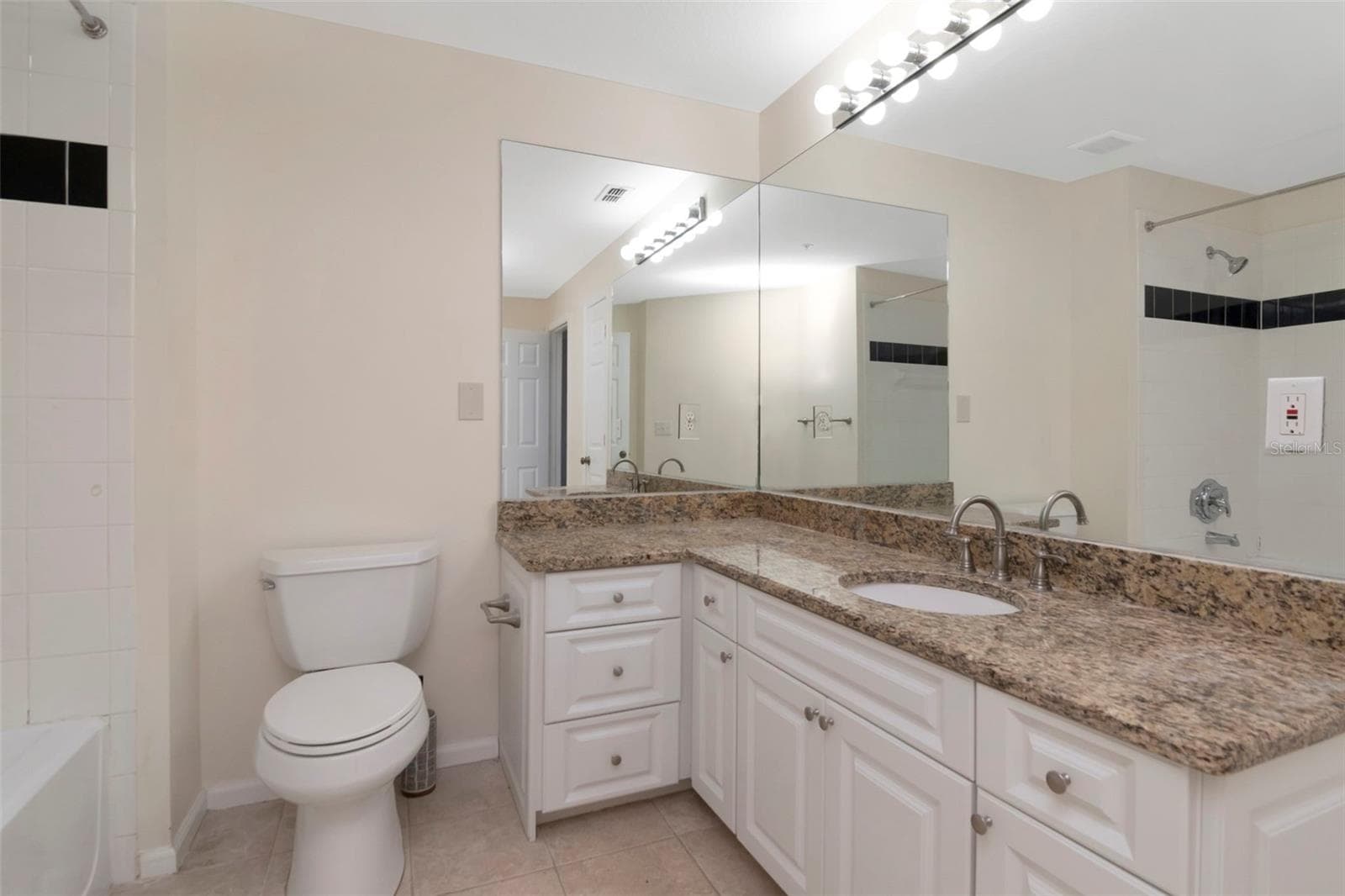 Bathroom - 4309 BAY CLUB CIR #4309, TAMPA