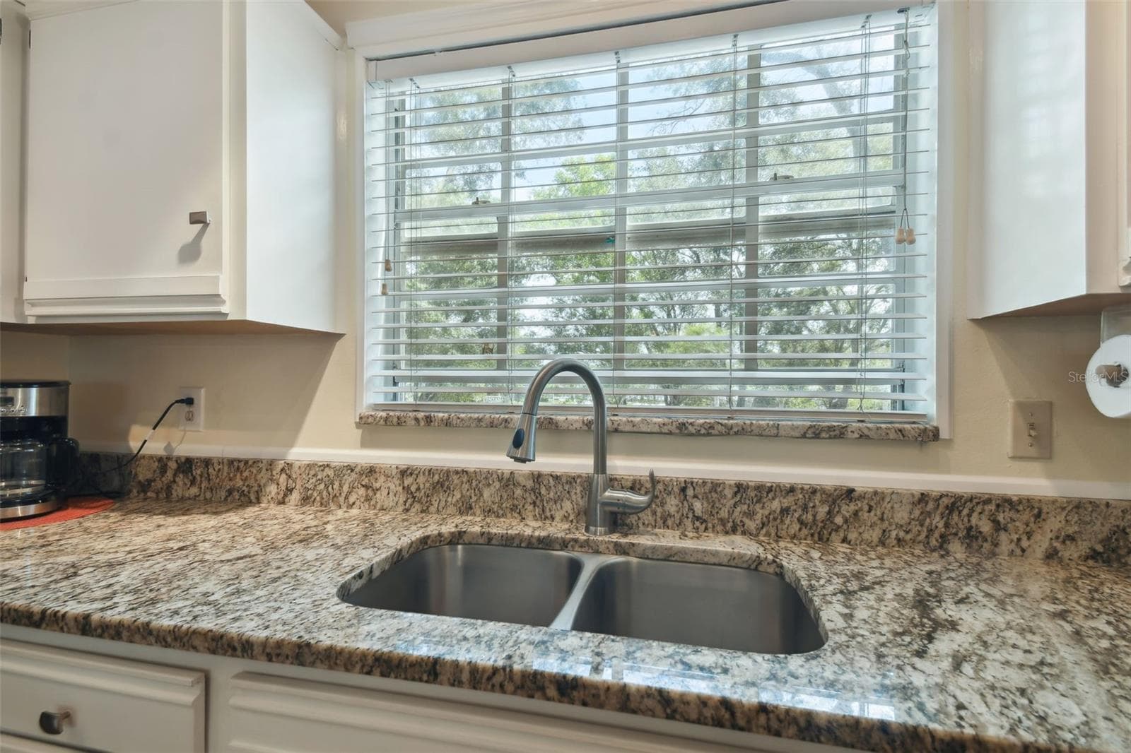 Townhouse at 5836 RED CEDAR LN, TAMPA, photo 16 of 54