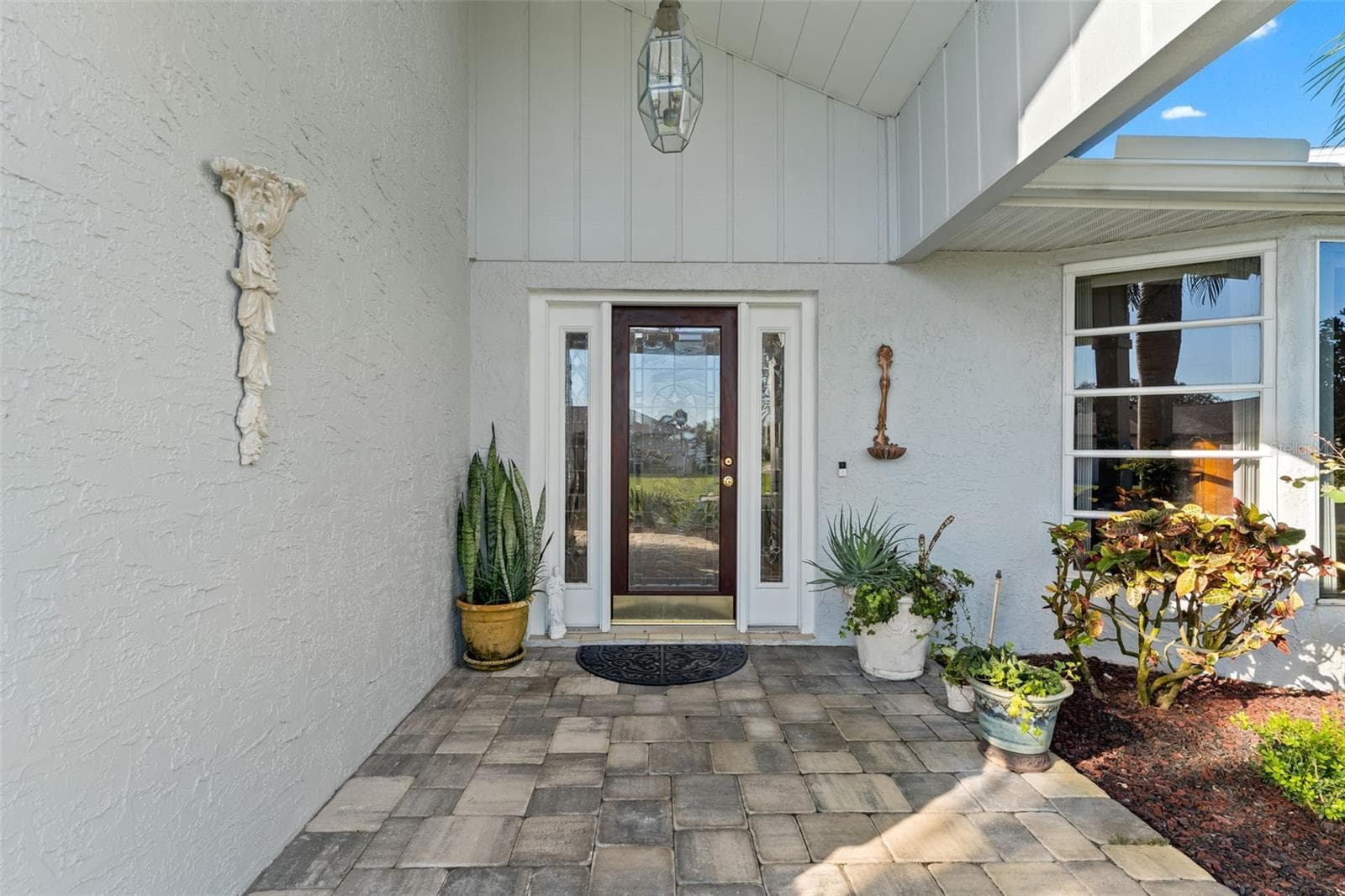 Front - 966 N DORAL LN, VENICE
