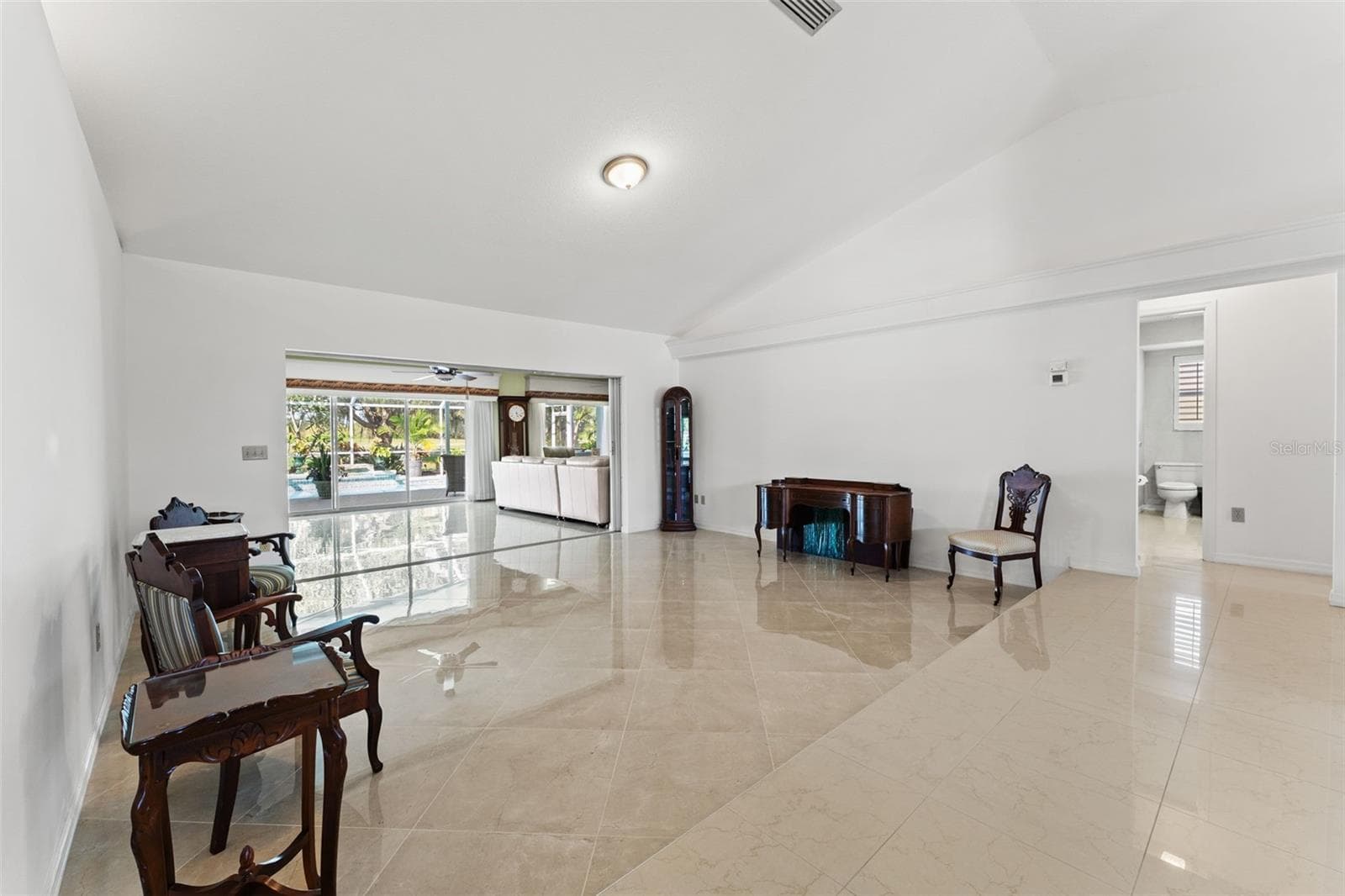 Enjoy lanai views from multiple rooms - 966 N DORAL LN, VENICE