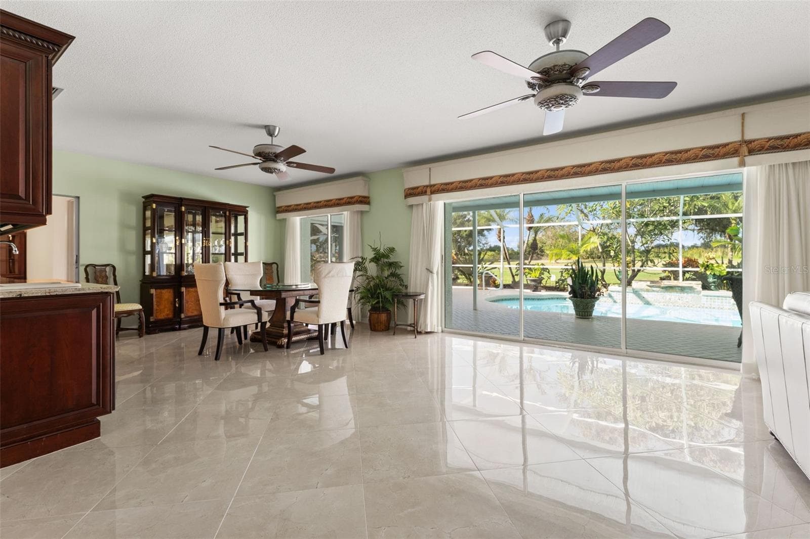 Living room - 966 N DORAL LN, VENICE