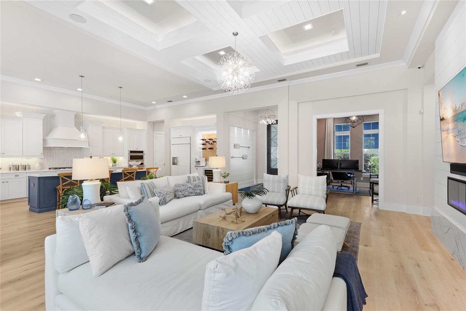 Single Family Residence at 808 CROSSWIND AVE, SARASOTA, photo 13 of 98