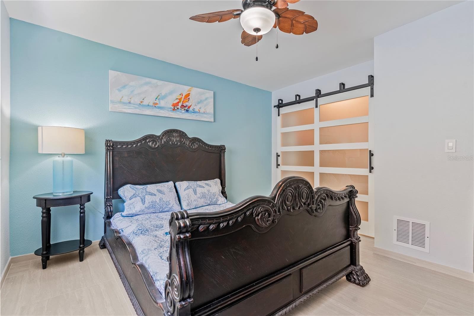 1st Guest Bedroom - 404 HARBOR DR S, INDIAN ROCKS BEACH