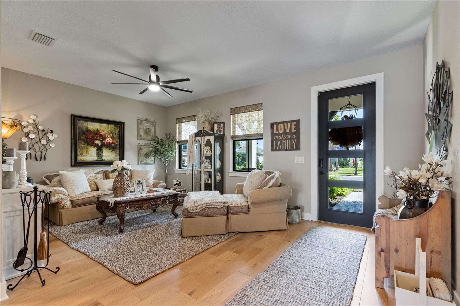 Single Family Residence at 12842 PINNACLE LN, VENICE, photo 10 of 83
