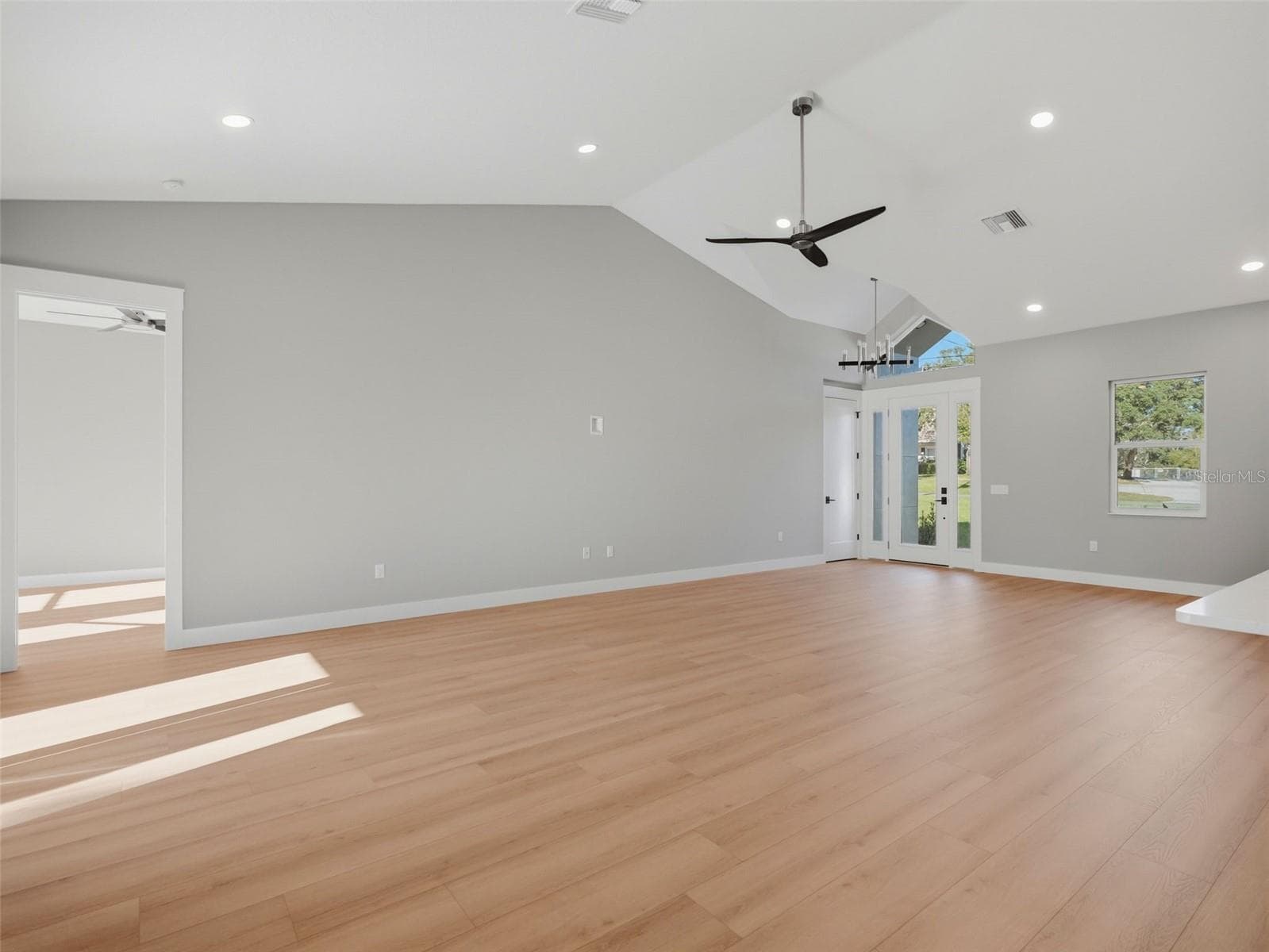 Single Family Residence at 11250 HUMBER RD, WEEKI WACHEE, photo 6 of 53