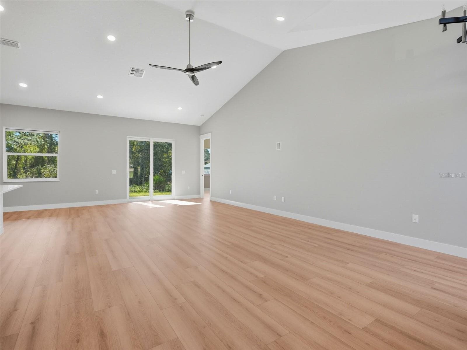 Single Family Residence at 11250 HUMBER RD, WEEKI WACHEE, photo 7 of 53