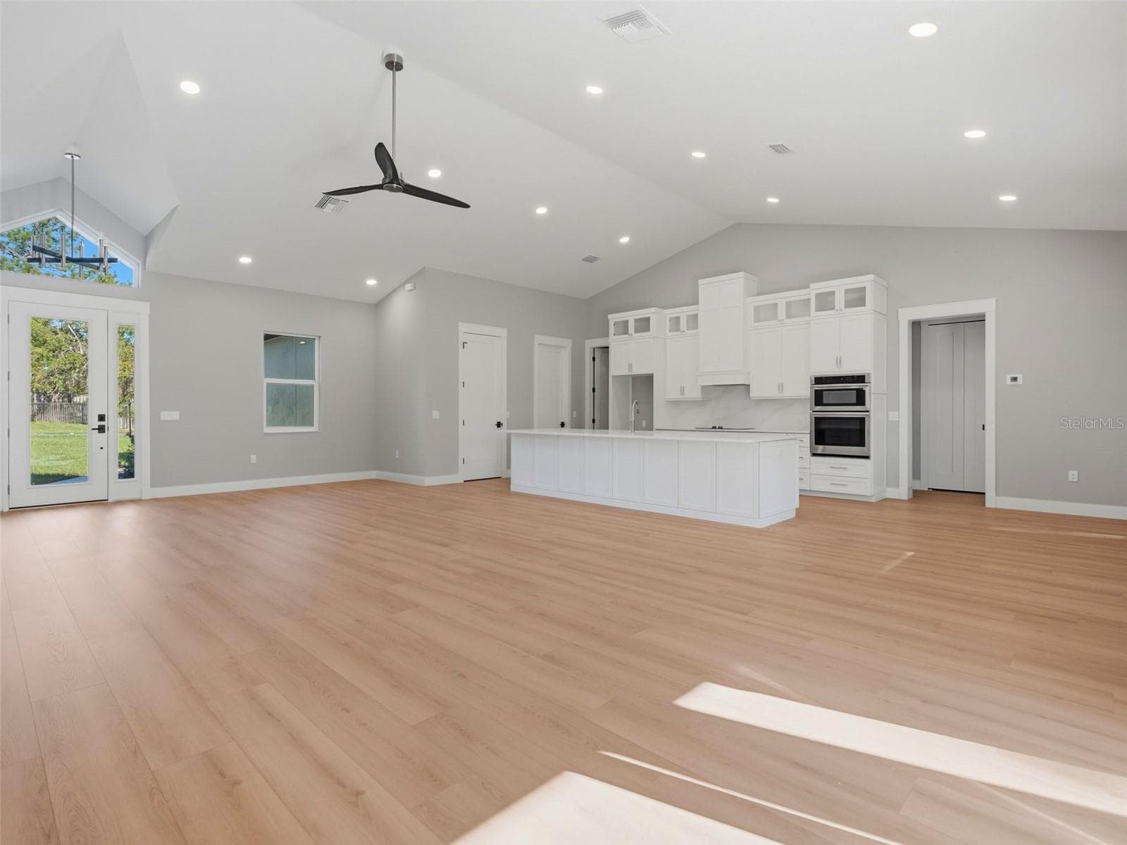 Single Family Residence at 11250 HUMBER RD, WEEKI WACHEE, photo 8 of 53