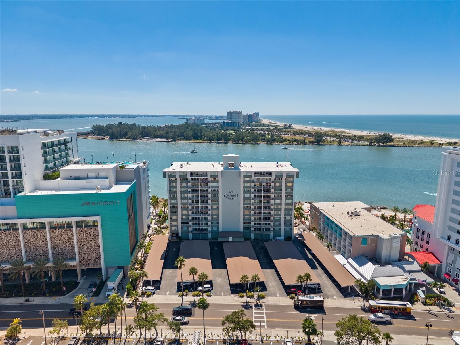 Condominium at 675 S GULFVIEW BLVD #PH4, CLEARWATER BEACH, photo 5 of 68