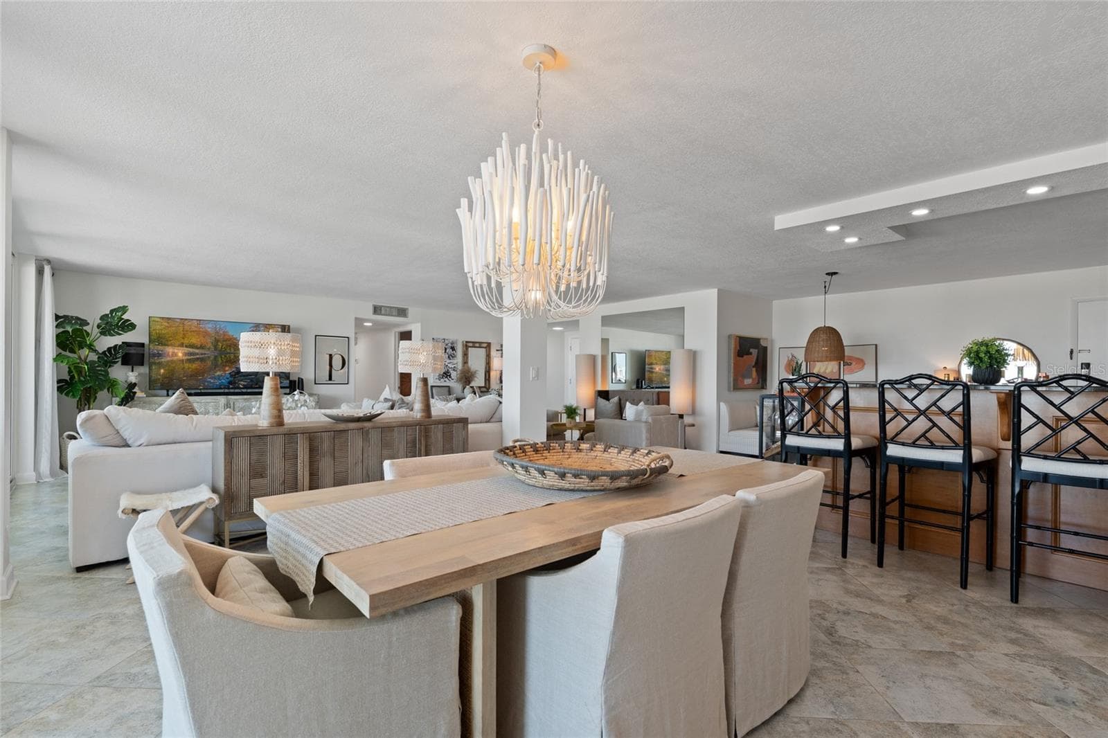 Condominium at 675 S GULFVIEW BLVD #PH4, CLEARWATER BEACH, photo 24 of 68