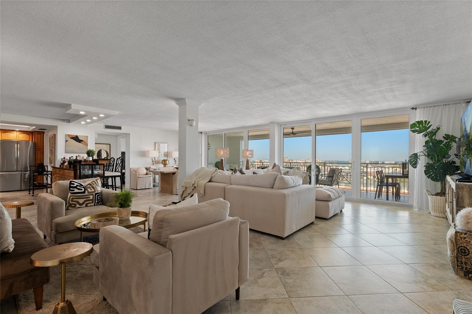 Condominium at 675 S GULFVIEW BLVD #PH4, CLEARWATER BEACH, photo 26 of 68