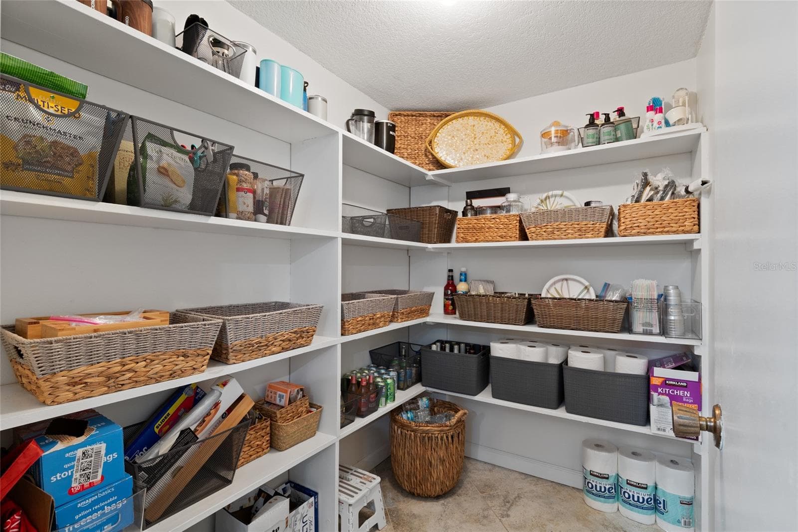 Condominium at 675 S GULFVIEW BLVD #PH4, CLEARWATER BEACH, photo 38 of 68